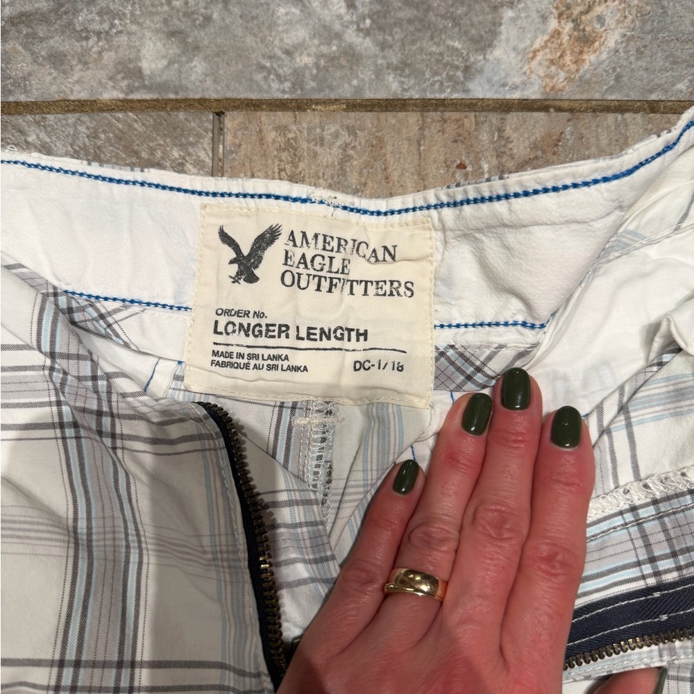 American Eagle Outfitters White and Blue Plaid Shorts - Picture 2 of 4